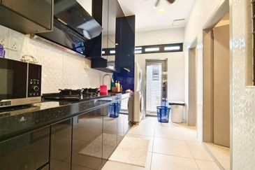 Double Storey Super Link House Horizon Hills For Sale  