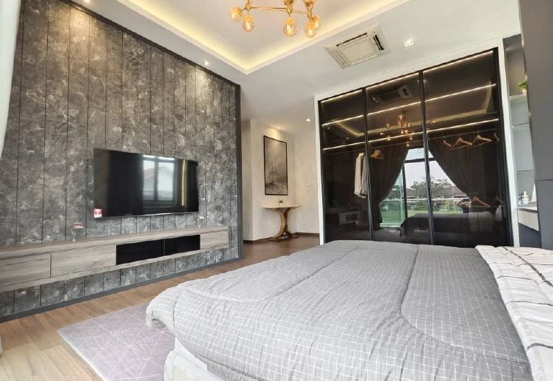 Jalan Mutiara Emas 3