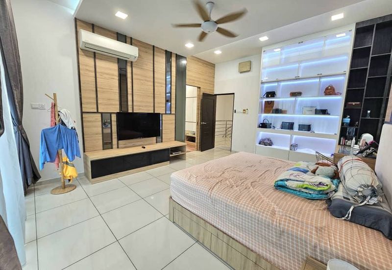 Oleander @ Kempas Utama