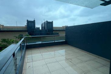 Forest City Golf Resort, Gelang Petah