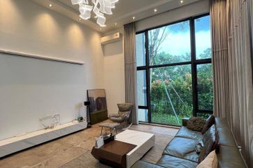 Forest City Golf Resort, Gelang Petah