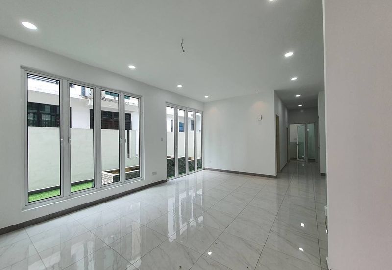 Austin Residence @Taman Mount Austin