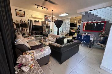 Gelang Patah Jalan Laman Setia Double Storey Terrace For Sale