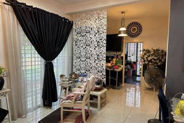 Gelang Patah Jalan Laman Setia Double Storey Terrace For Sale