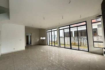 The Canal Garden South, Horizon Hills