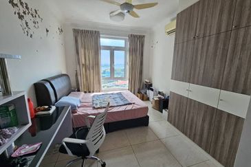 Golden Sands Seaview Residence