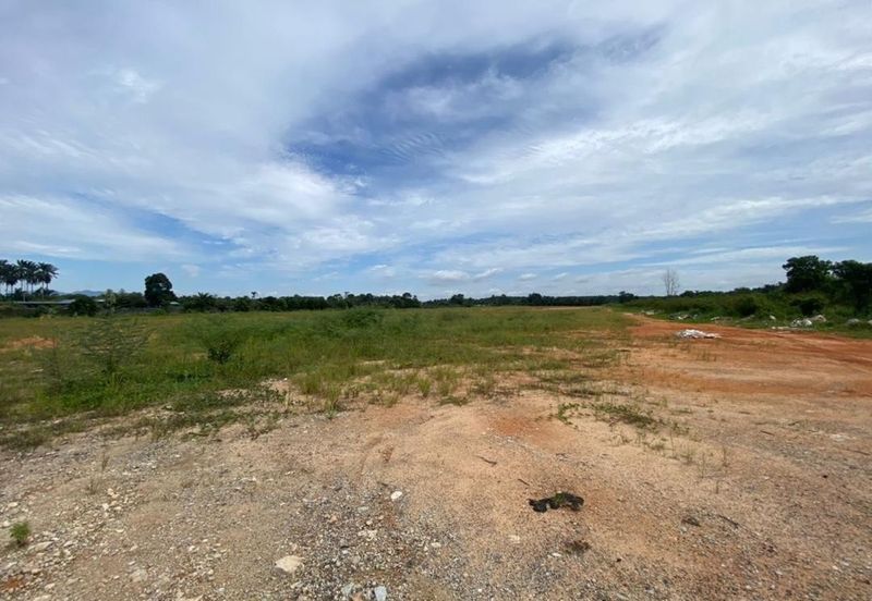 Kulai Articulated land Zoning Commercial For Sale