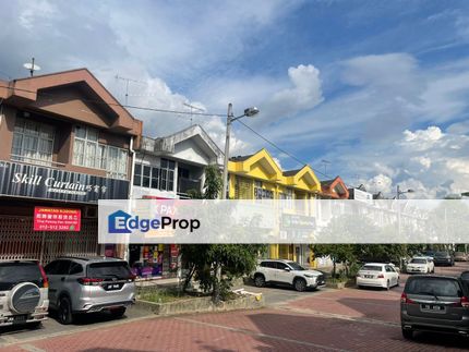 Taman Putri Kulai Double Storey Shop, Johor, Kulai