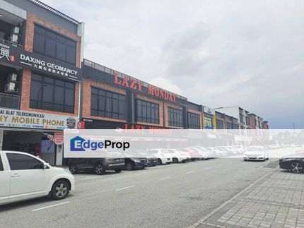 68 Avenue End Lot Facing Main Road, Johor, Gelang Patah