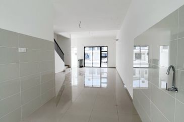 Tate Dalton @ Eco Botanic 2