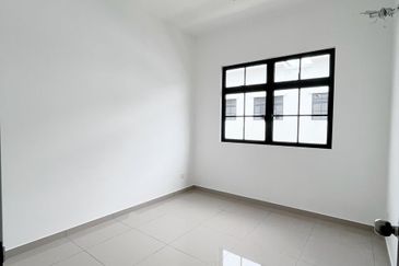 Tate Dalton @ Eco Botanic 2