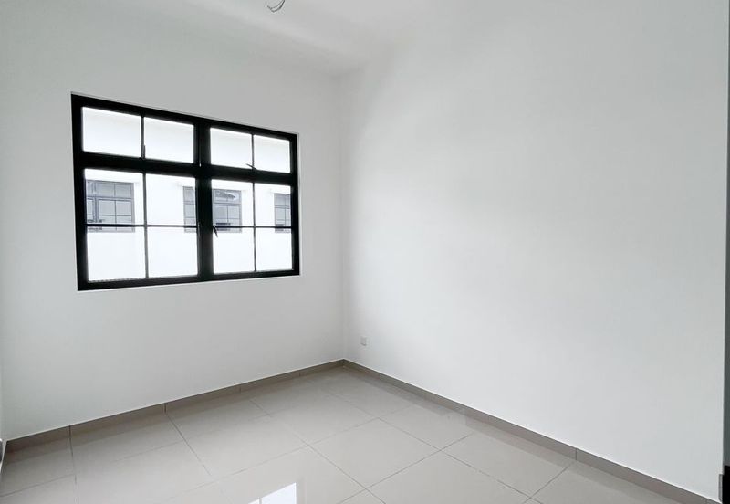 Tate Dalton @ Eco Botanic 2