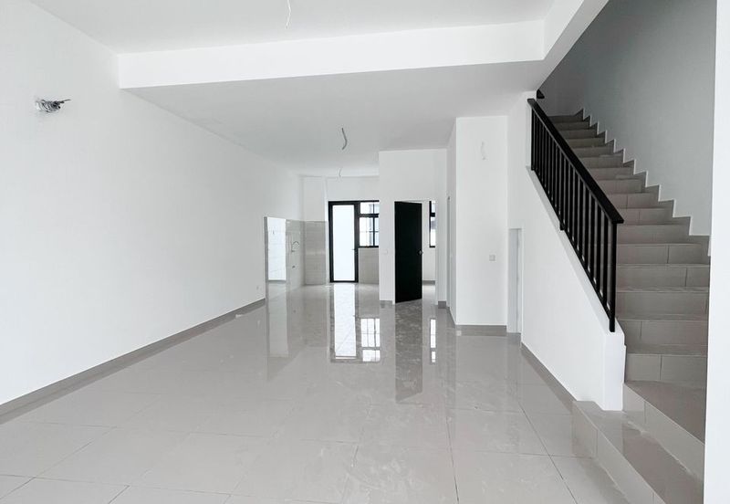 Tate Dalton @ Eco Botanic 2