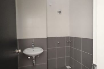 Tate Dalton @ Eco Botanic 2