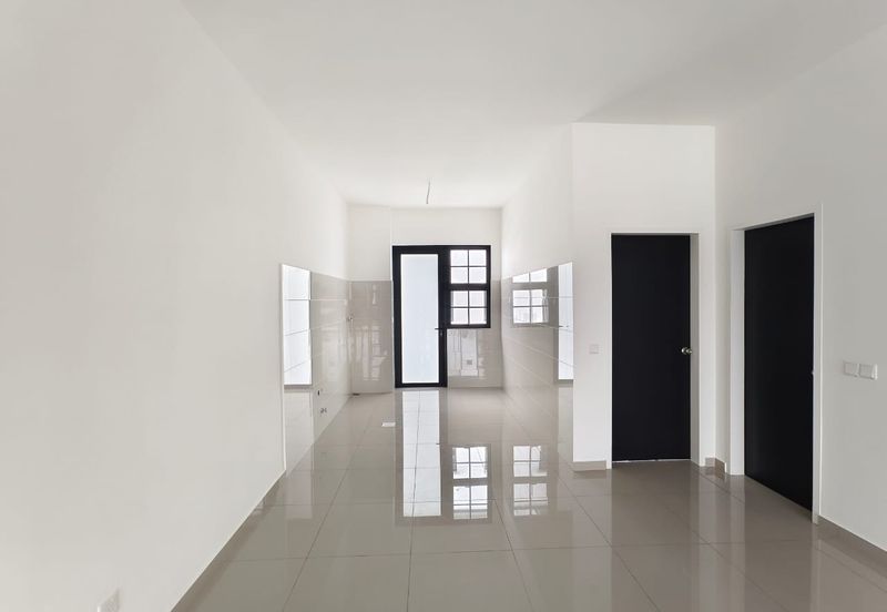 Tate Dalton @ Eco Botanic 2