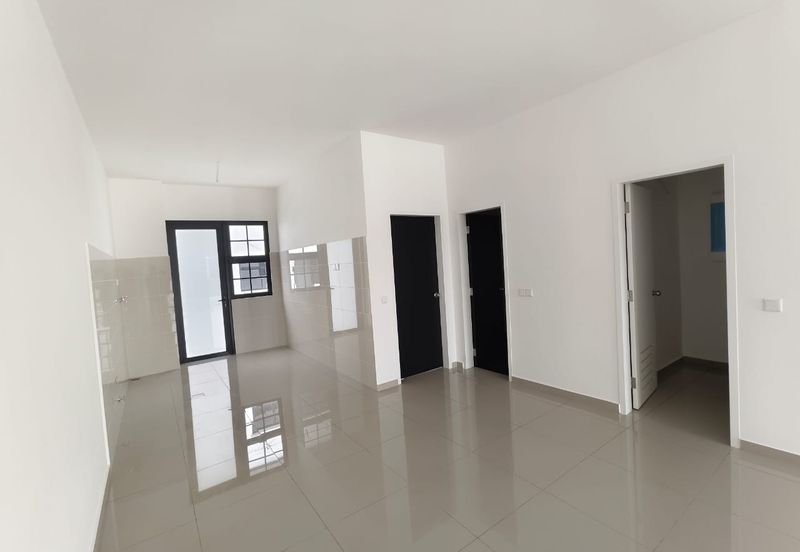 Tate Dalton @ Eco Botanic 2