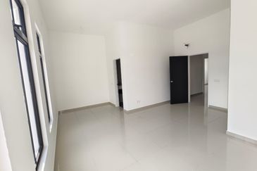 Tate Dalton @ Eco Botanic 2