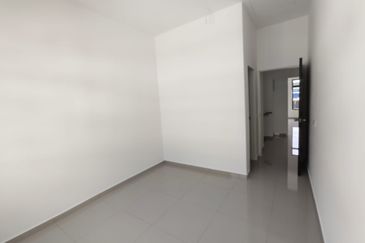 Tate Dalton @ Eco Botanic 2