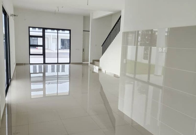 Tate Dalton @ Eco Botanic 2