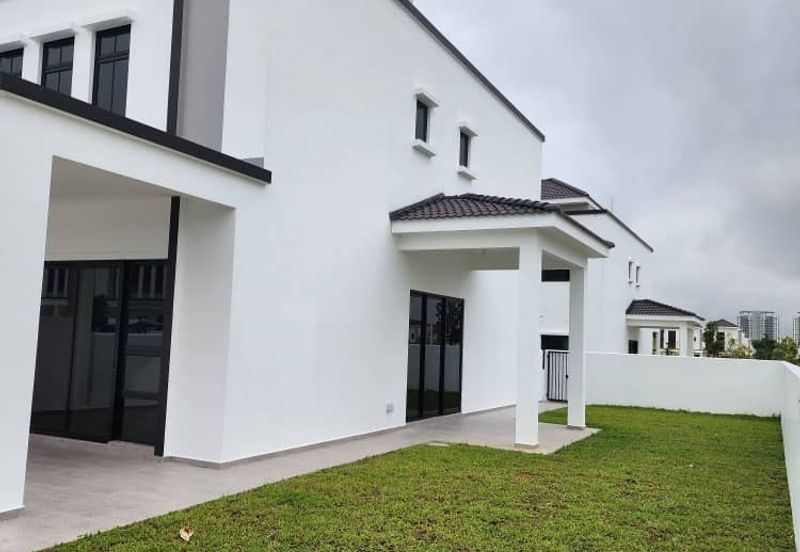 Tate Dalton @ Eco Botanic 2