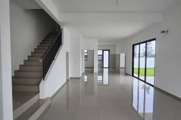 Tate Dalton @ Eco Botanic 2