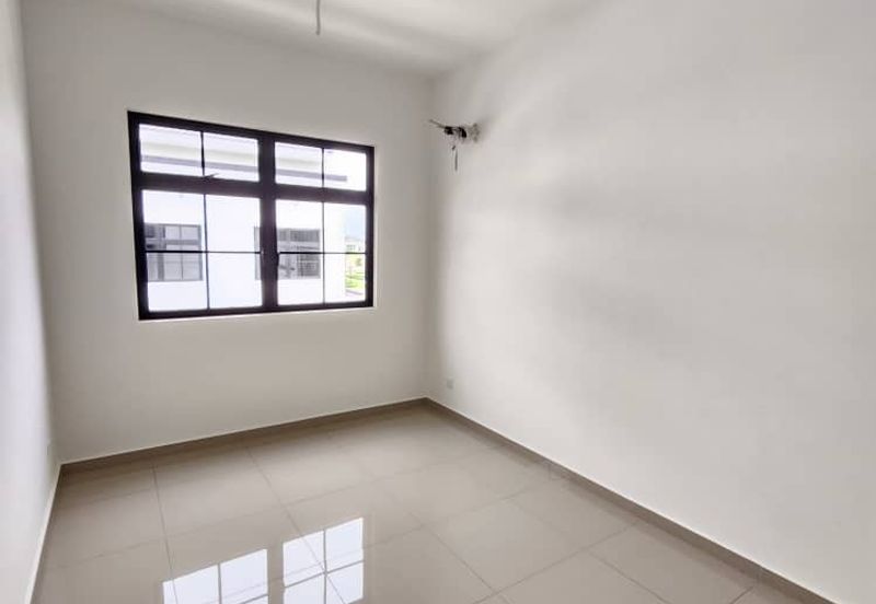 Tate Dalton @ Eco Botanic 2