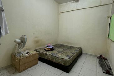 Jalan Putra 3, Taman Tan Sri Yaakob