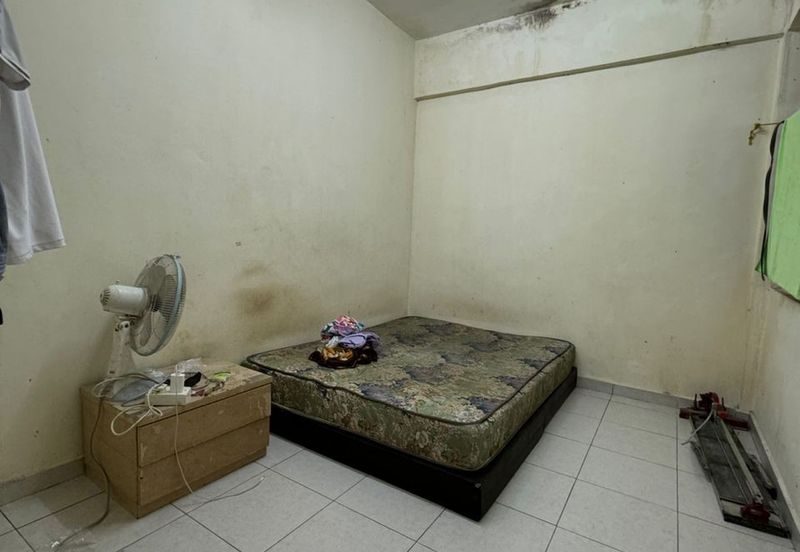 Jalan Putra 3, Taman Tan Sri Yaakob