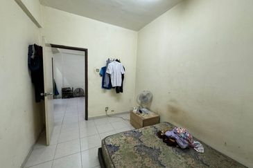 Jalan Putra 3, Taman Tan Sri Yaakob