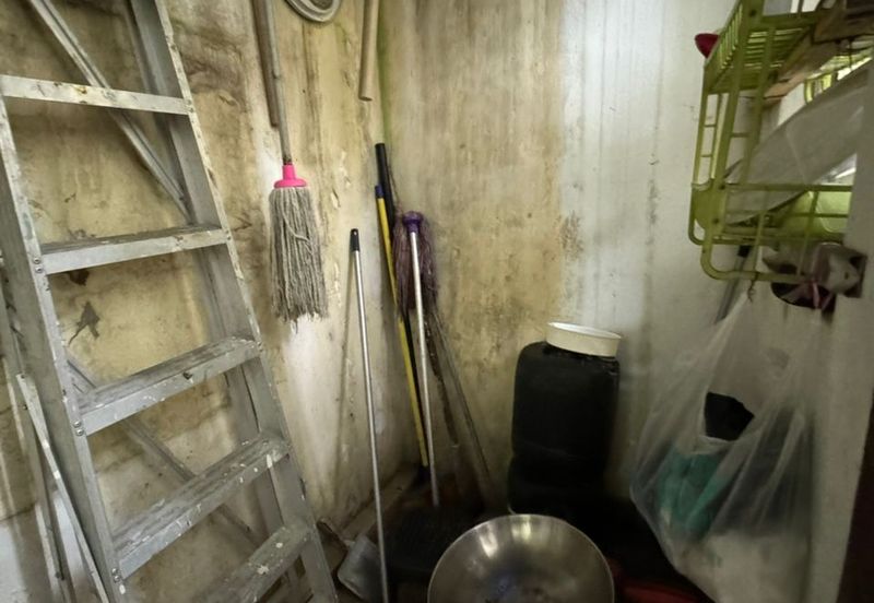 Jalan Putra 3, Taman Tan Sri Yaakob