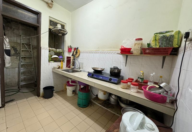 Jalan Putra 3, Taman Tan Sri Yaakob