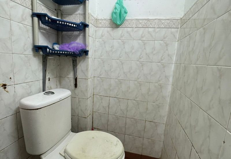 Jalan Putra 3, Taman Tan Sri Yaakob