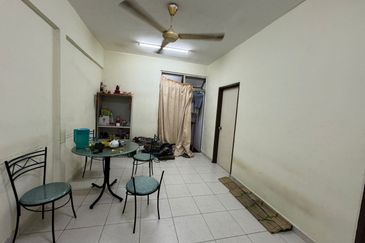 Jalan Putra 3, Taman Tan Sri Yaakob