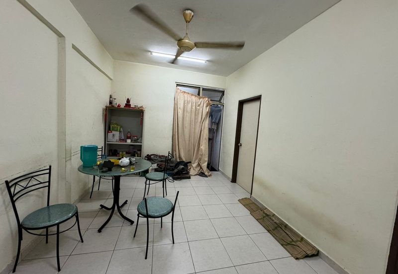 Jalan Putra 3, Taman Tan Sri Yaakob