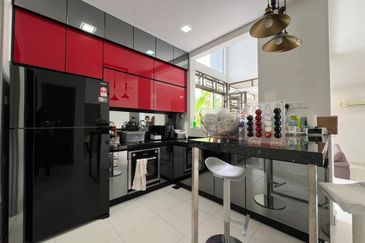 Setia Tropika @ Caranday Park Double Storey Cluster For Sale