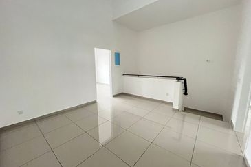 Tate Dalton @ Eco Botanic 2