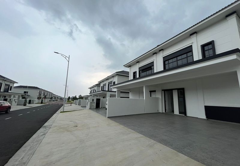 Tate Dalton @ Eco Botanic 2