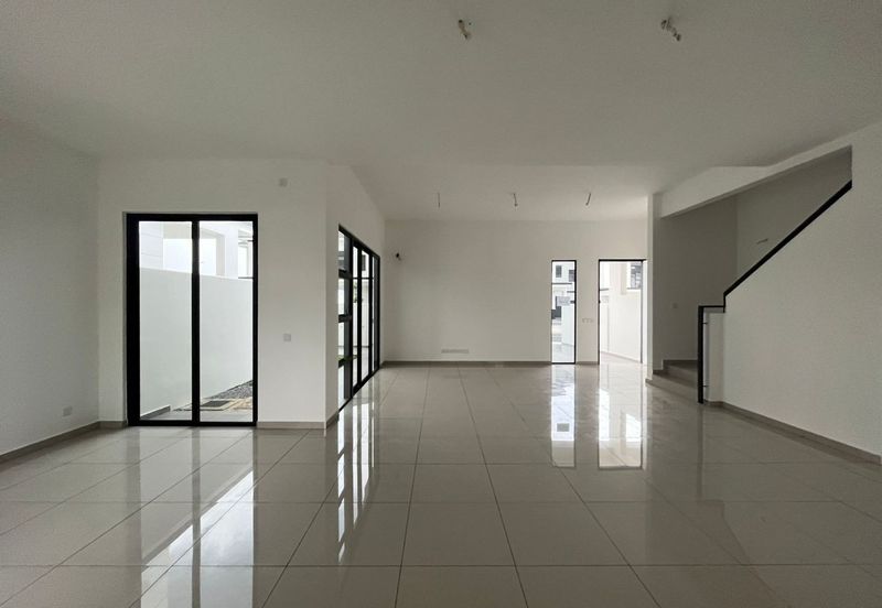 Tate Dalton @ Eco Botanic 2