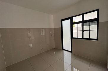 Tate Dalton @ Eco Botanic 2