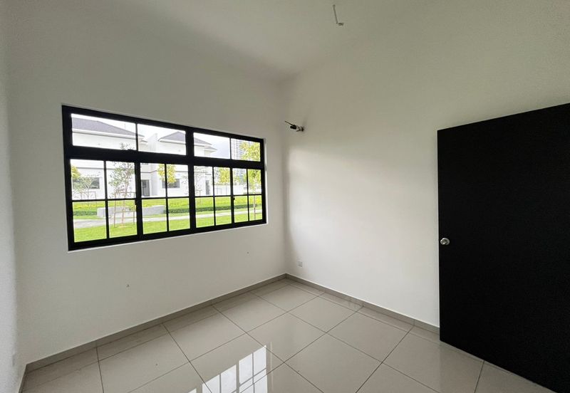 Tate Dalton @ Eco Botanic 2