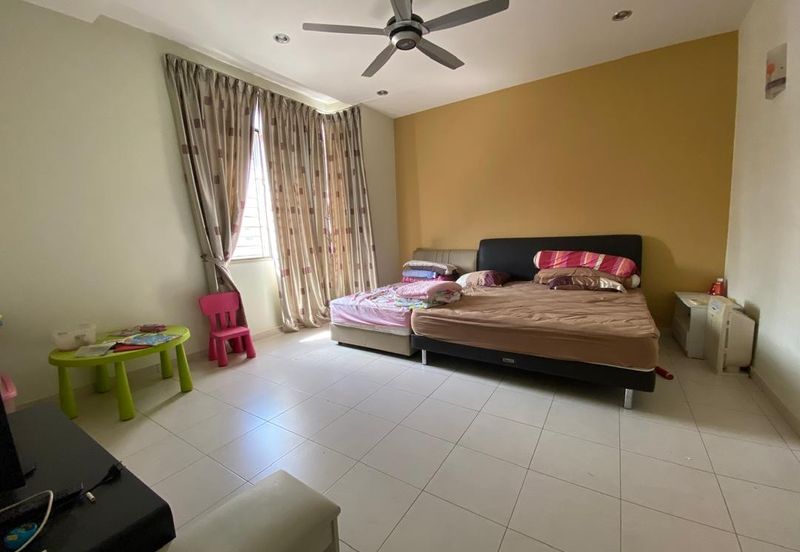 The Gateway, Horizon Hill Double Storey Terrace House for Sale