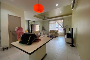 The Gateway, Horizon Hill Double Storey Terrace House for Sale