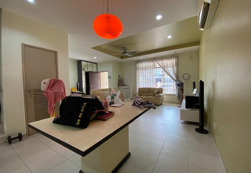 The Gateway, Horizon Hill Double Storey Terrace House for Sale