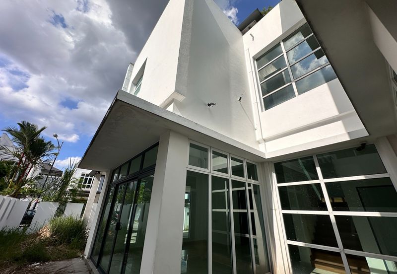 Setia Tropika Fenix Villa Double Storey Semi-D for Sale