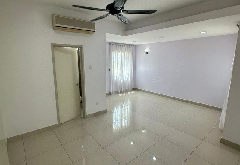 Maple Red, Adda Heights