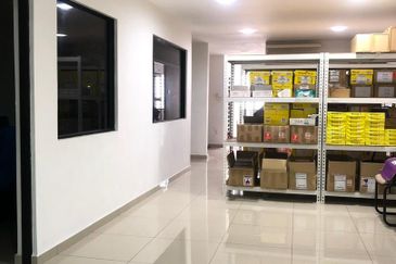 3 Storey Shop Lot in Rosmerah Johor For Sale