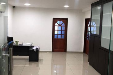 3 Storey Shop Lot in Rosmerah Johor For Sale