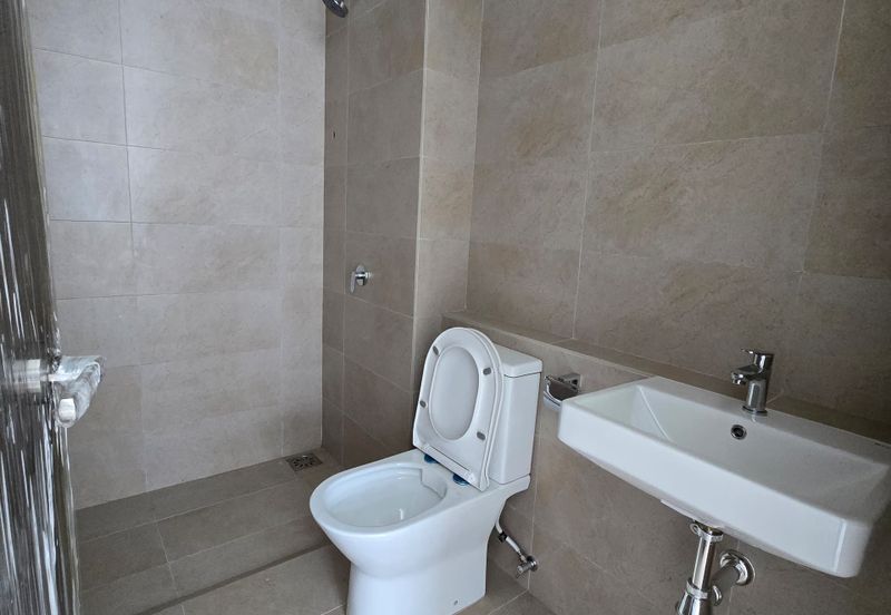 Crest @ Austin Sapphire