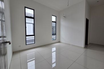 Crest @ Austin Sapphire