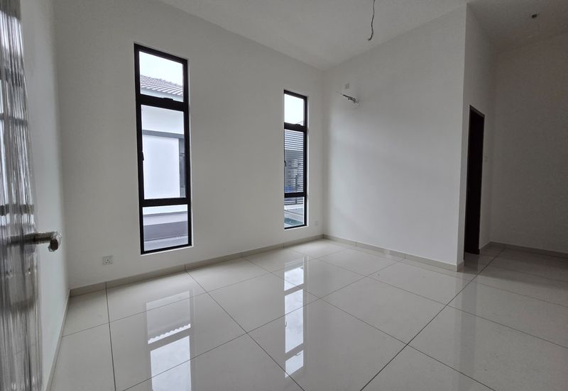 Crest @ Austin Sapphire